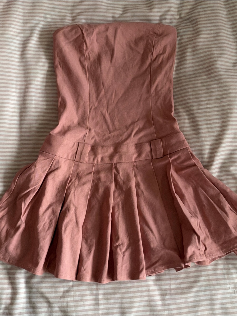 Motel Women’s Pink Pleated Waist top